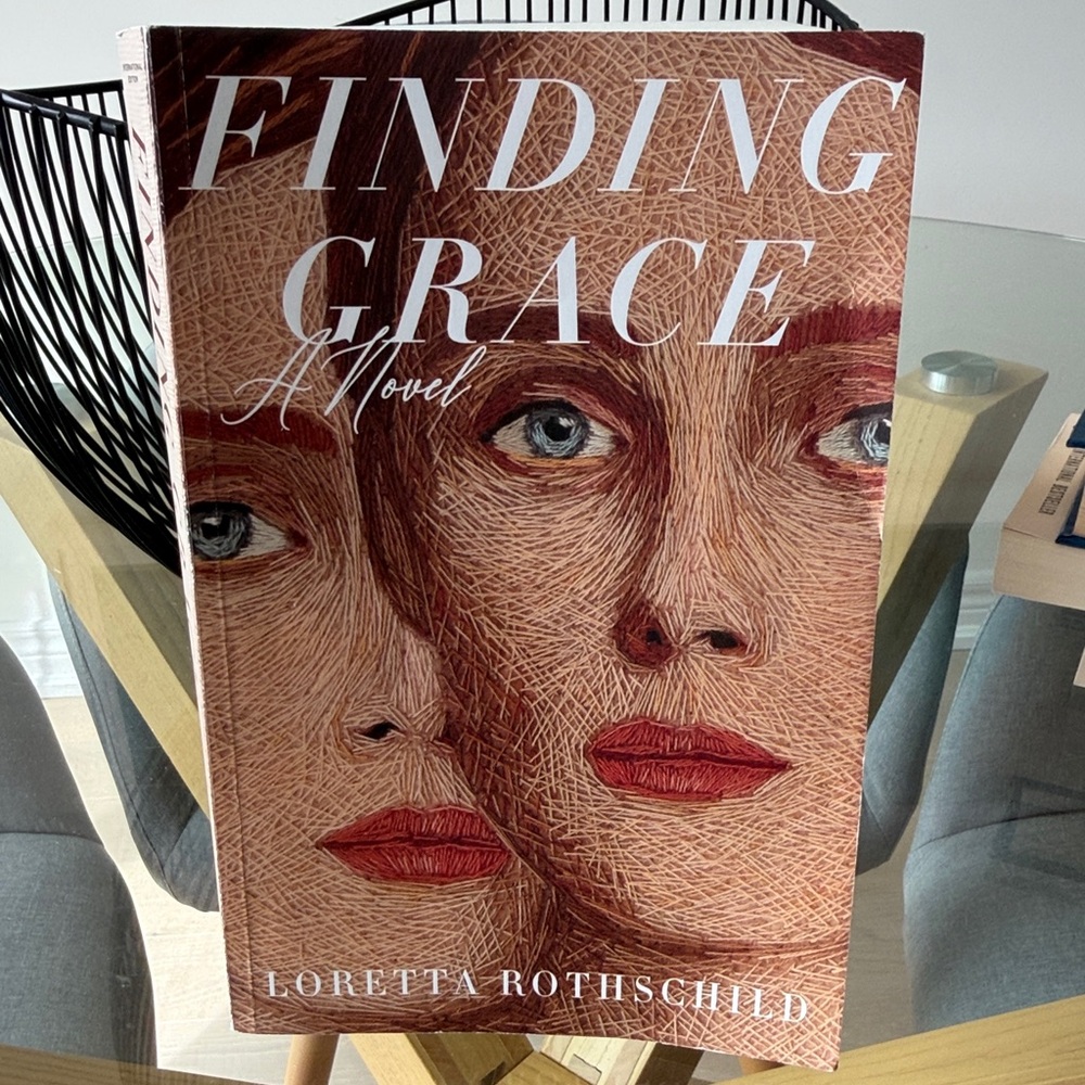 Finding Grace by Loretta Rothschild - Paperback